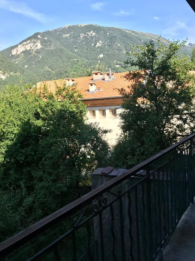 Appartement 3 Pieces Lumineux Au Coeur Du Village Saint-Martin-Vésubie Exterior foto